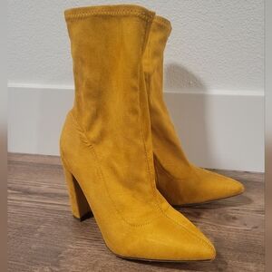 Chase + Chloe Ankle Boots Womens 6.5 Yellow/gold With 4 Inch Heel